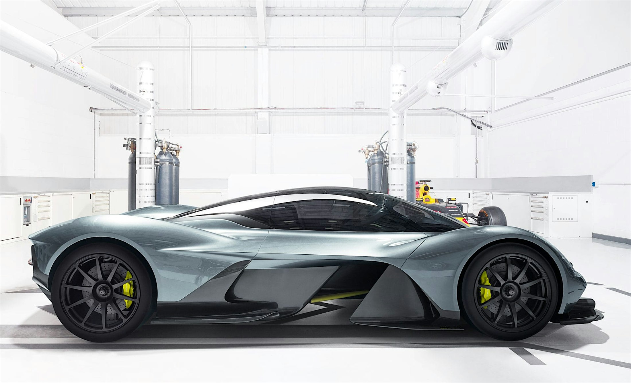 Rimac is developing the Battery System for the AM-RB 001