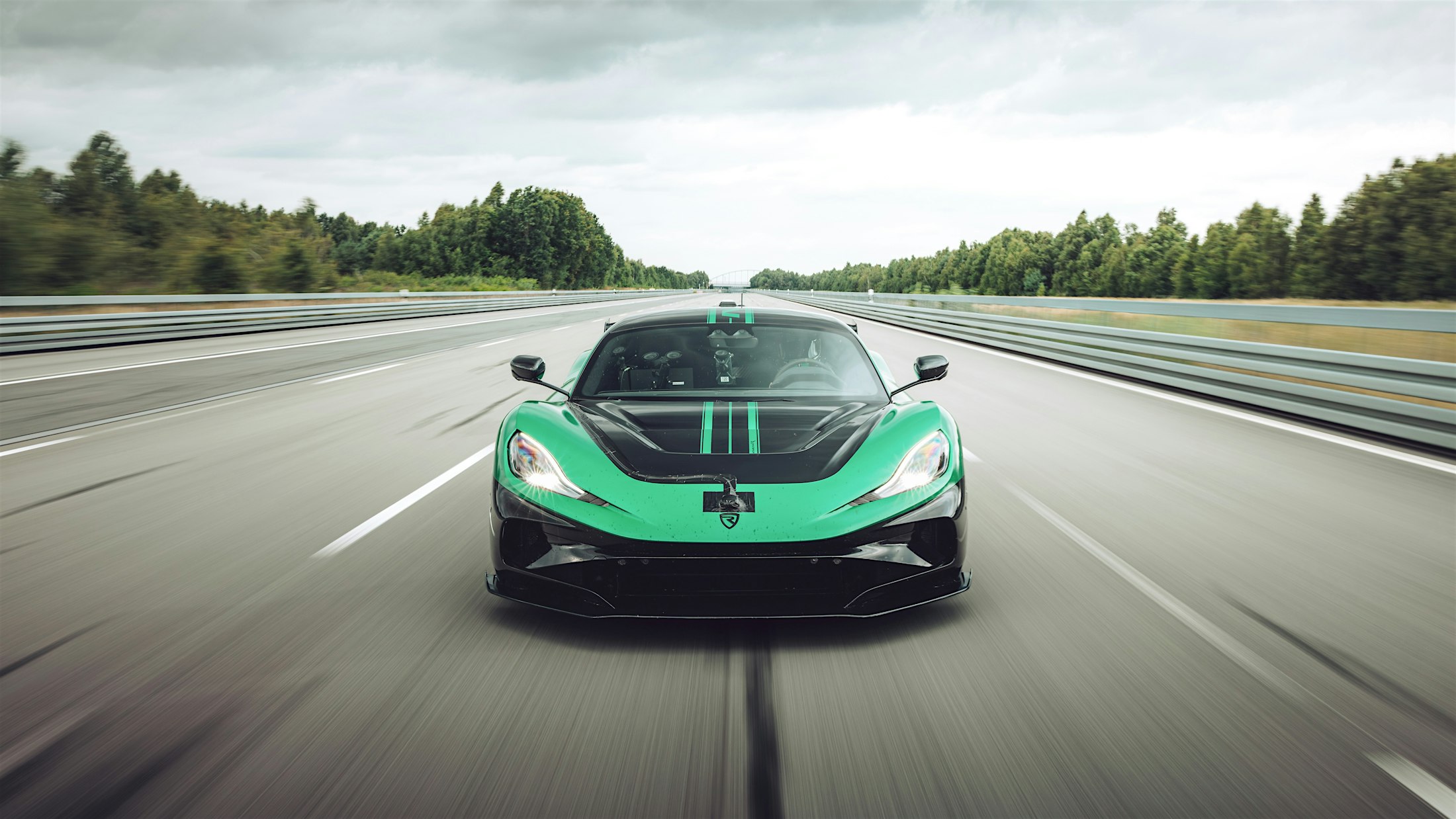 Rimac Nevera R Becomes New 0-400-0 Champion and Sets 24 Performance Records